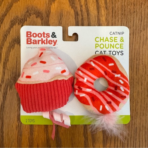 🌈 6/$60 Cat Boots Barkley Two Catnip Chase And Pounce Cupcake Donut Toy Pink Red - Picture 2 of 4